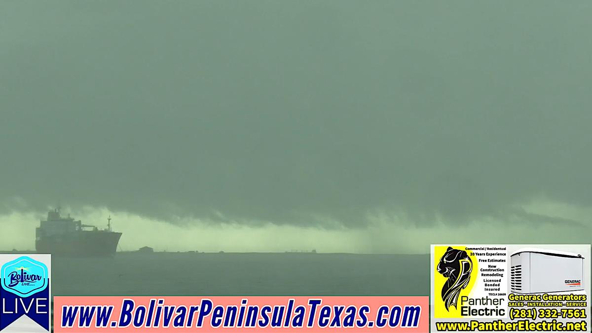 Shelf Cloud Passes Over Bolivar Peninsula.