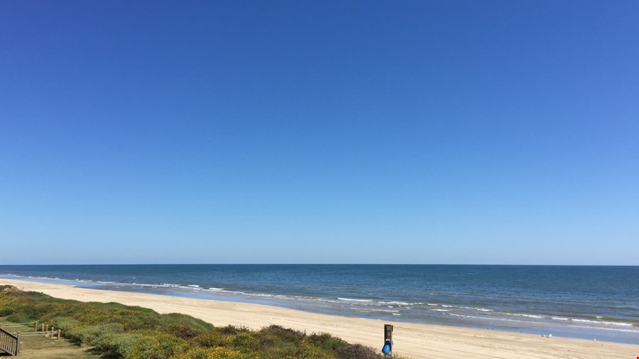 Spring Break 2016, Crystal Beach Texas, the Beach, Fresh Seafood and Live Music.