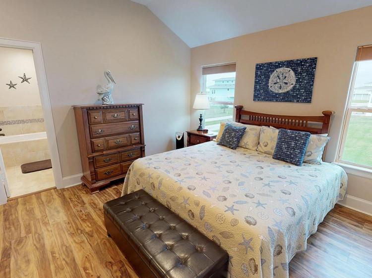 Cobb Real Estate - Mary Ellen Smith